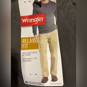 Men wrangler relaxed fit pants 36/30 new 3 pants